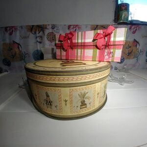 Lot of 3 Storage/Gift boxes 2-square Storage Sense 1-round Tri-Coastal